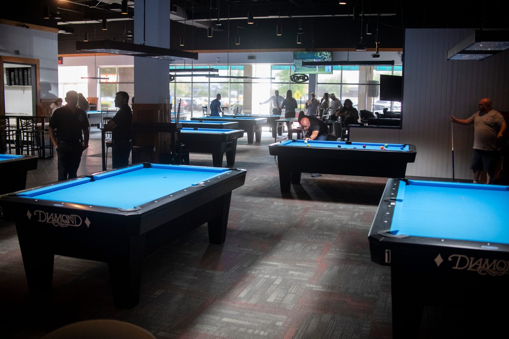 Q Note Billiards & Sim Golf