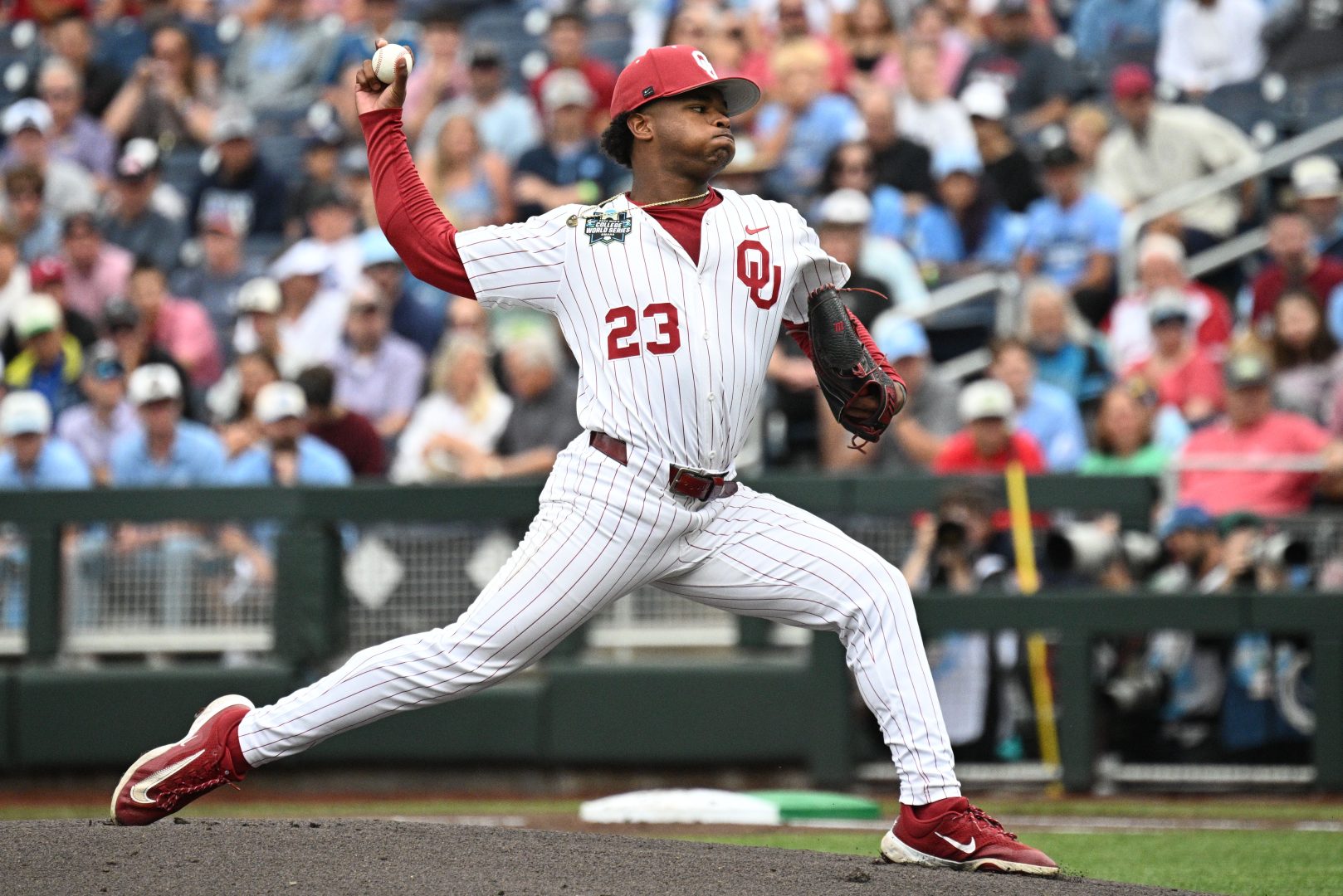 Oklahoma Sooners starting pitcher Xander Mercurius