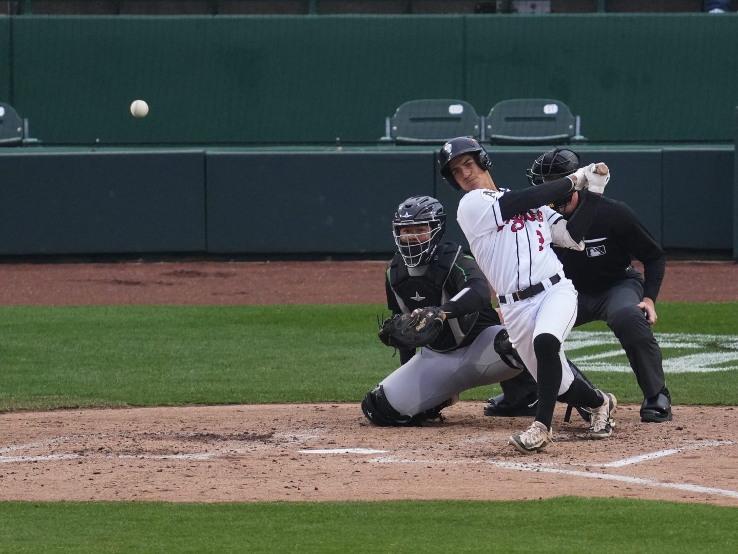 Lansing Lugnuts infielder Davis Diaz hits against Dayton