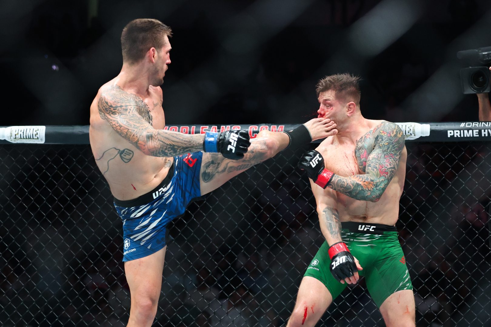 Brendan Allen fights Marvin Vettori during UFC 318 at Smoothie King Center in New Orleans.